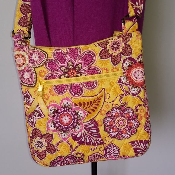 Vera Bradley Handbags - Crossbody Vera Bradley Bali Gold Hipster Bag